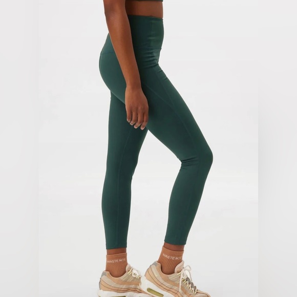 Girlfriend Collective Compressive High-rise Leggings (28” inseam) - Picture 4 of 5